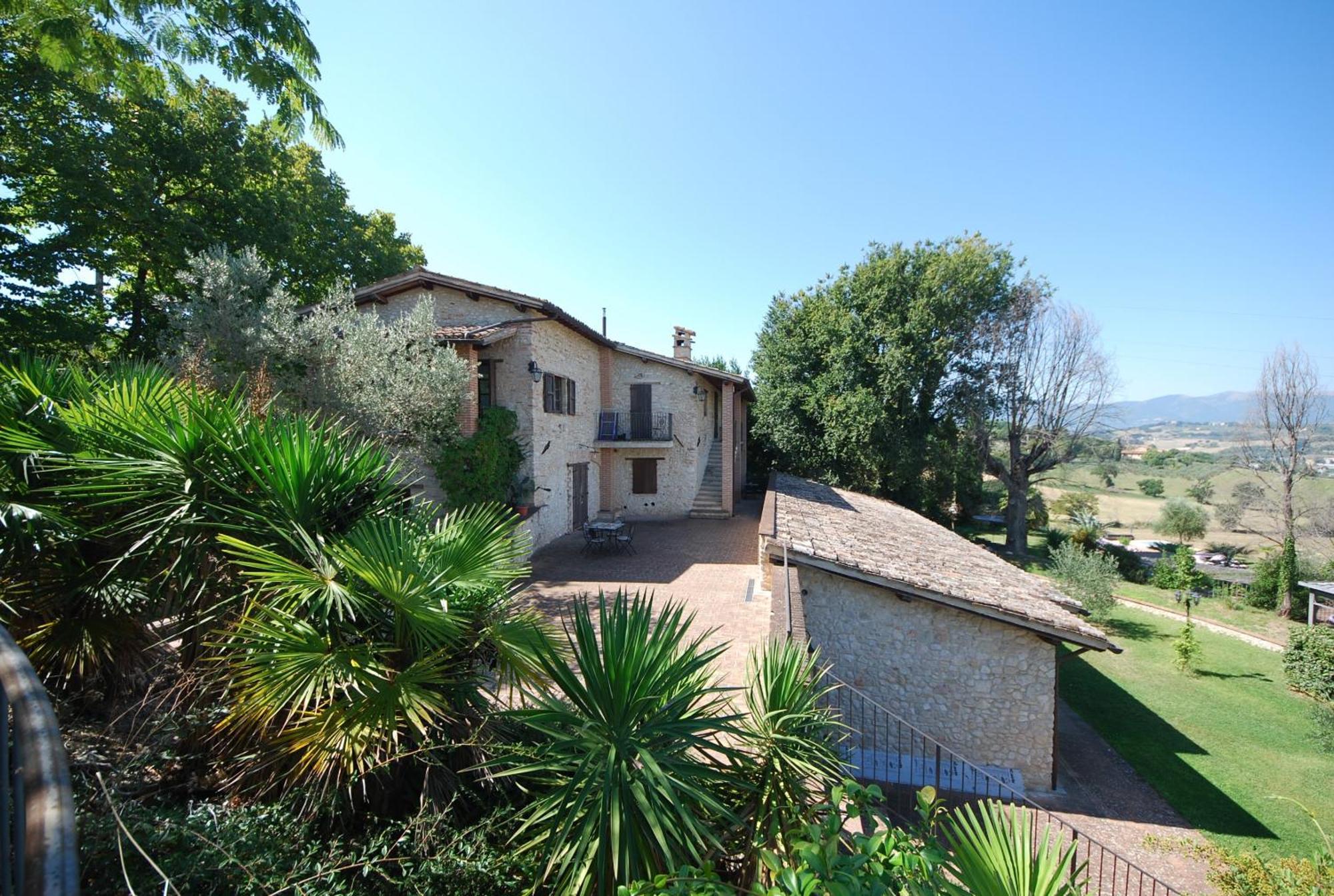Spoleto By The Pool旅馆 外观 照片