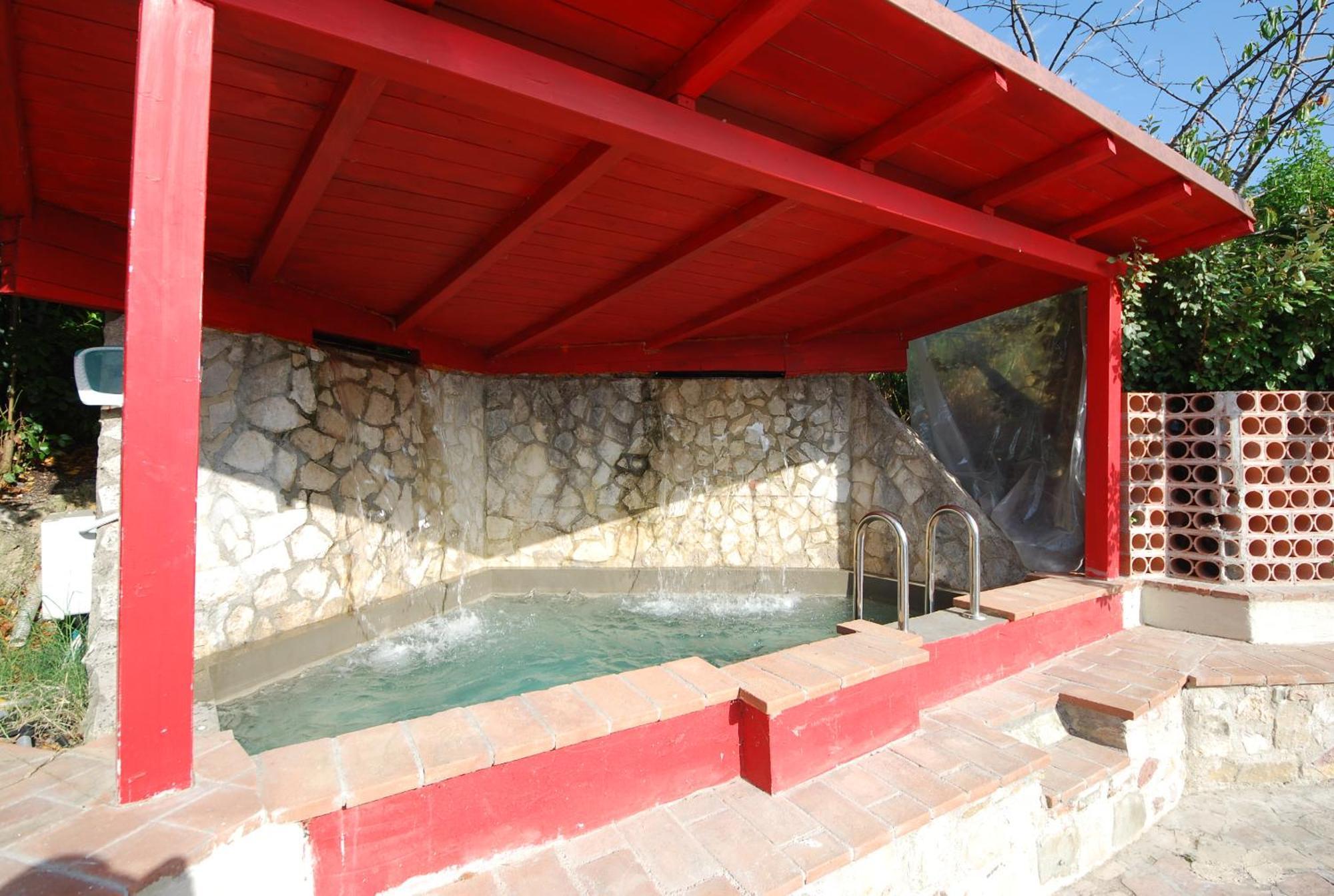 Spoleto By The Pool旅馆 外观 照片